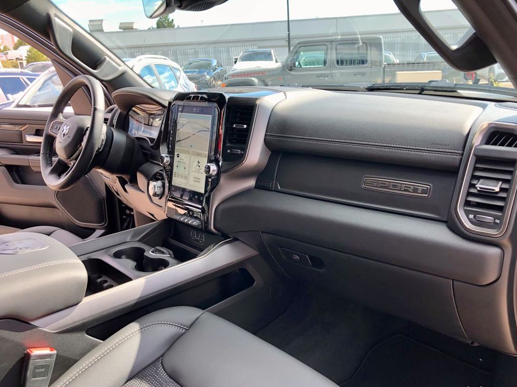 RAM 1500 Sport Interieur STOCK 