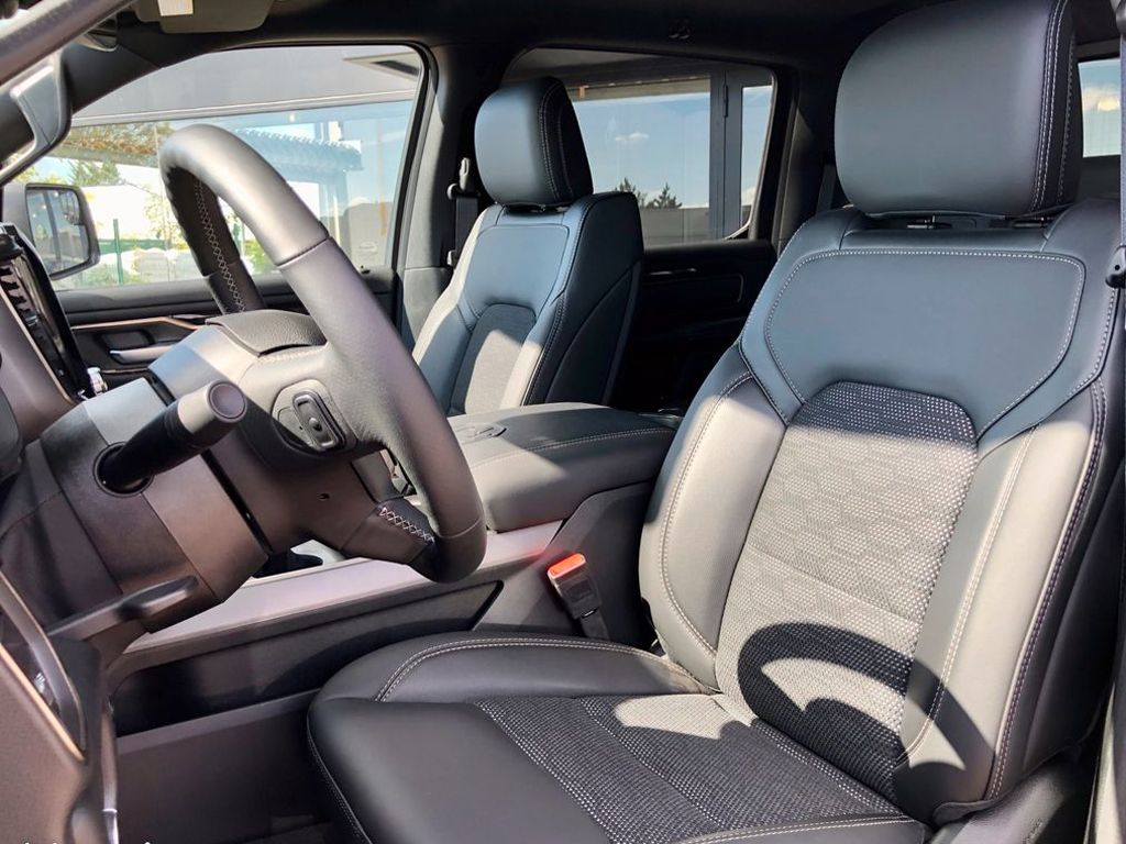 RAM 1500 Sport Interieur STOCK 